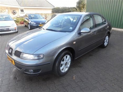 Seat Toledo - 1.6-16V Spirit bj 2005 airco trekhaak nieuwe apk - 1