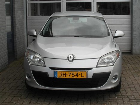 Renault Mégane - 1.6 SÉLECTION BUSINESS Inclusief Afleveringskosten - 1