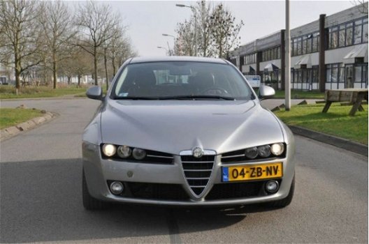 Alfa Romeo 159 Sportwagon - 1.9 JTD 150PK AUTOMAAT, LEDER/CRUISE ZEER NETTE STAAT - 1