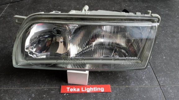 Nissan Primera (90-96) Koplamp DJAuto MNS341-G1L2 Links H4 NOS - 0