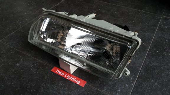 Nissan Primera (90-96) Koplamp DJAuto MNS341-G1L2 Links H4 NOS - 1