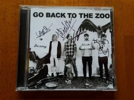 Go Back To The Zoo ‎– Benny Blisto Gesigneerd - 0