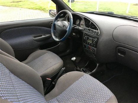 Ford Fiesta - 1.6i 16V Sport - 1