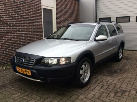 Volvo XC70 - 2.4 D5 Summum XENON LEER AUTOMAAT YOUNGTIMER - 1