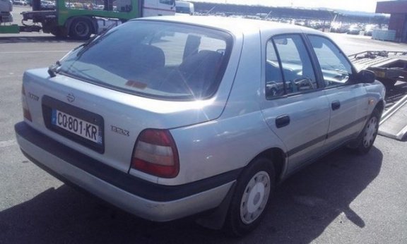 Nissan Sunny - 1.6 SLX 5Drs Export - 1