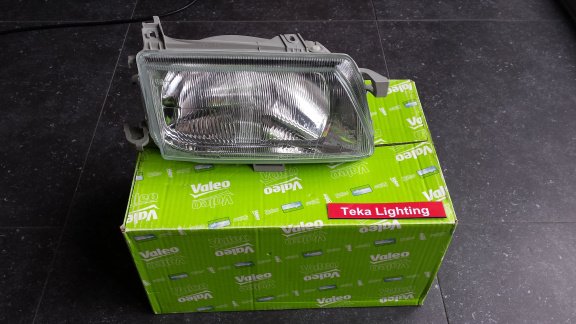 Opel Astra F (94-98) Koplamp Valeo 085654 67722389 Rechts NOS - 2