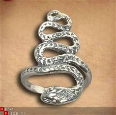 Ring slangmotief kobra uit sterling zilver  FR05