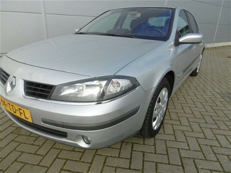 Renault Laguna - 1.6-16V Business Airco Clima Navigatie - 1