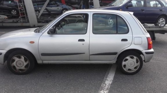 Nissan Micra - 1.0 GL 5drs Airco 1999 - 1