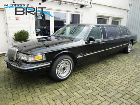 Lincoln Town Car - 4.6 Signature Limousine, OPKNAPPER - 1