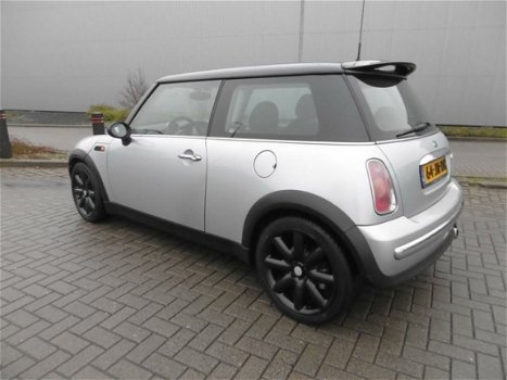 Mini Mini Cooper - 1.6 Pepper Airco Zwart Dak 17Inch LM Velgen - 1