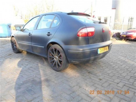 Seat Leon - 1.8 sport mat zwart nw apk 23-2-2019 - 1