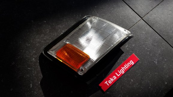 Toyota Corolla EE80 (85-87) Knipperlicht Indicator KS-TY167 Rechts NOS - 1