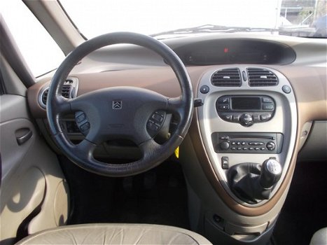 Citroën Xsara Picasso - 1.8I-16V EXCLUSIVE - 1