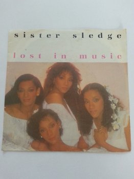 single sister sledge - 1