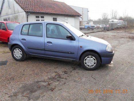 Renault Clio - 1.2 16v dynamique 5 drs apk 30-6-2018 - 1