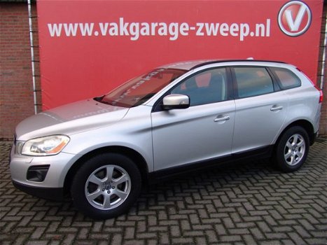 Volvo XC60 - 2.4D (D5) 163PK AWD MOMENTUM | Navi | Afn.Trekhaak - 1