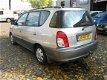 Kia Carens - 1.8 LS - 1 - Thumbnail