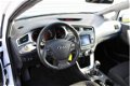 Kia Cee'd - 1.6 GDI FIRST EDITION | Airco | Cruise | Navi | Camera | LM velgen | - 1 - Thumbnail