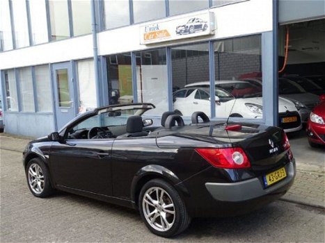 Renault Mégane coupé cabriolet - Mégane 1.6-16V Authentique - 1