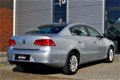 Volkswagen Passat - 1.4 TSI Highline Garantie 6 Maand - 1 - Thumbnail