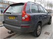 Volvo XC90 - 2.4 D5 Kinetic Automaat - 7 Persoons - 1 - Thumbnail