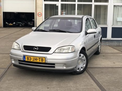 Opel Astra - Airco/CruiseC/5deurs/NieuweAPK/1.6 Edition - 1