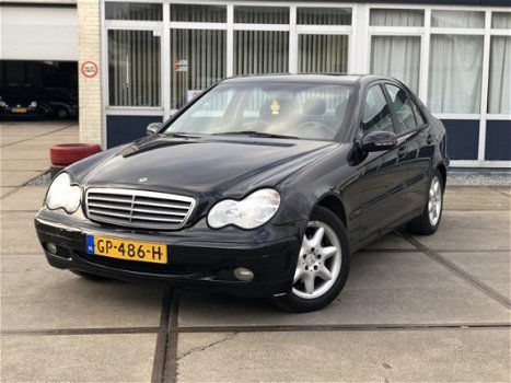 Mercedes-Benz C-klasse - Clima/CruiseC/Nieuwe APK/200 K. Elegance - 1