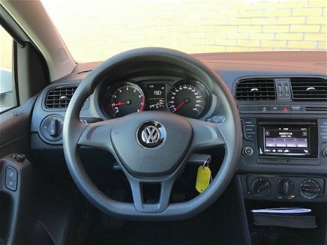 Volkswagen Polo - 1.0 MPI Comfortline | 5-Deurs | Airco | USB/AUX/Tel. | 4x El. Ramen | C.V - 1