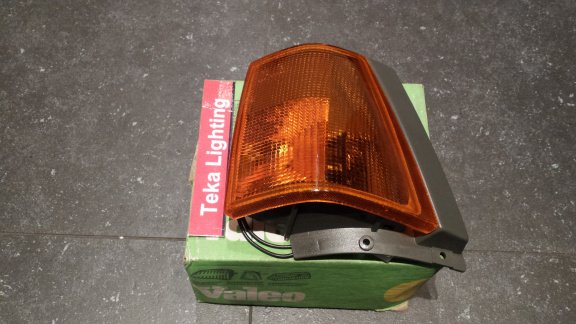 Seat Fura I (81-83) Knipperlicht Valeo 061485 made by P.A.S.A. Links NOS - 1