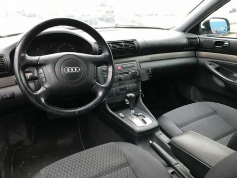 Audi A4 - 2.5 V6 TDI QUATTRO AMBIENTE CLIMA/AUTOMAAT INFO:0655357043 - 1