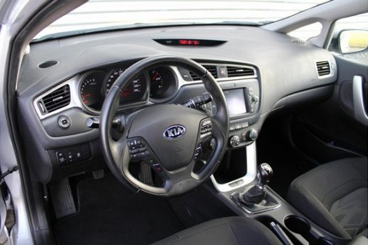 Kia Cee'd - 1.6 GDI FIRST EDITION | Airco | Navi | Cruise | LM velgen | Camera | - 1