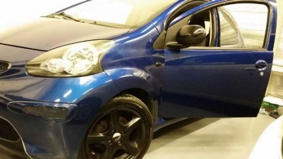 Toyota Aygo - 1.0-12V Dynamic Blue/AIRCO/Elektra pakket/Nw Apk/Garantie - 1