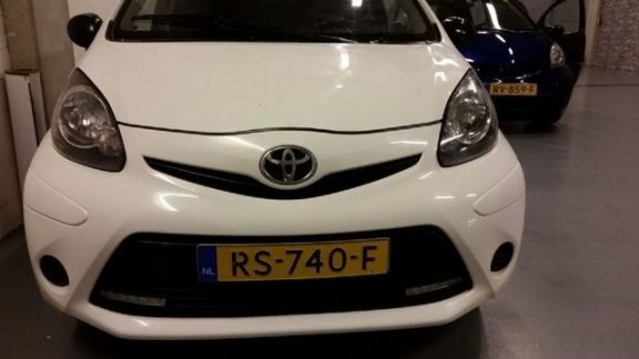 Toyota Aygo - 1.0 VVT-/AIRCO/2012/Nw Apk 2j/bluetooth/Garantie - 1