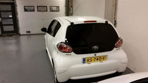 Toyota Aygo - 1.0 VVT-/AIRCO/2012/Nw Apk 2j/bluetooth/Garantie - 1