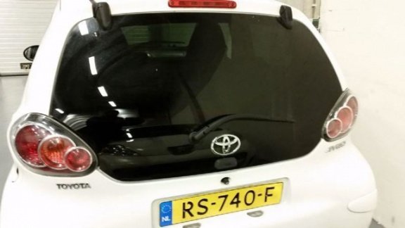 Toyota Aygo - 1.0 VVT-/AIRCO/2012/Nw Apk 2j/bluetooth/Garantie - 1