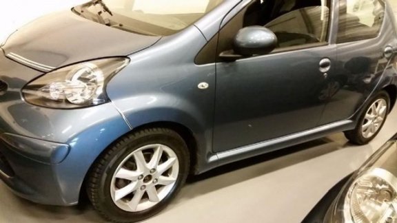 Toyota Aygo - 1.0-12V/AIRCO/Elektra pakket/Nw Apk/Garantie - 1