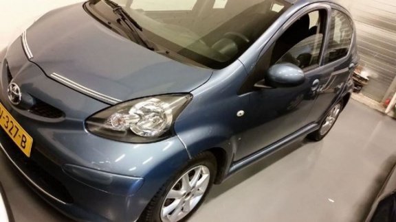 Toyota Aygo - 1.0-12V/AIRCO/Elektra pakket/Nw Apk/Garantie - 1