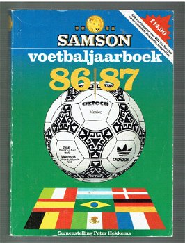 keuze uit enkele Samson voetbaljaarboeken - 3