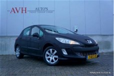 Peugeot 308 - 1.6 HDi Blue Lease Executive, Leer