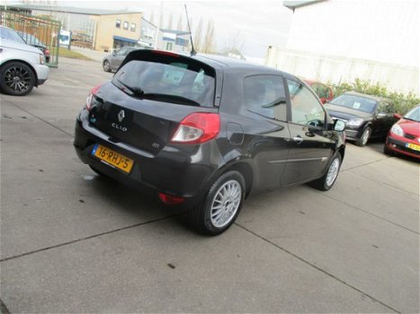 Renault Clio - 1.5 DCI PARISIENNE - 1