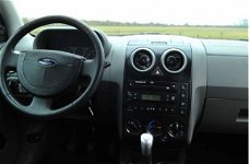 Ford Fusion - 1.6-16V Luxury