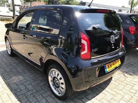 Volkswagen Up! - 1.0 black up 44kW 40.DKM AIRCO INCL 6 MND GARANTIE - 1