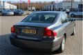 Volvo S60 - 2.4 D5 MOMENTUM airco, navigatie, radio cd speler, cruise control, elektrische ramen, dv - 1 - Thumbnail