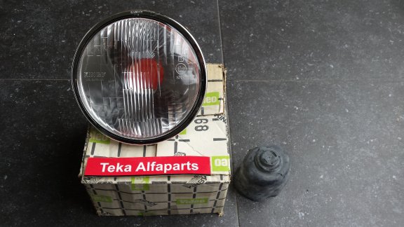 Koplamp Valeo Kinby lic.Carello 93850003 Alfa Romeo Lancia Fiat NOS - 1