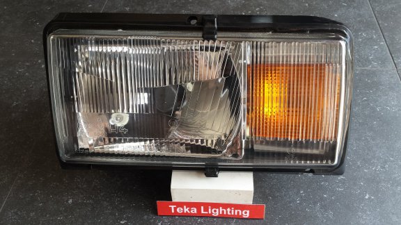 Lada Nova ( Лада фара ) Koplamp 443311757102 Links NOS - nr. 1