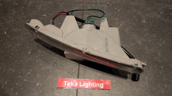 Mazda 323F BA (94-98) Knipperlicht Indicator Depo 01-216-1614 Rechts NOS - 3