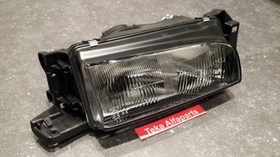 Mazda 323 BG Series 2 (91→) Koplamp TYC 20-1614L Rechts NOS - 3