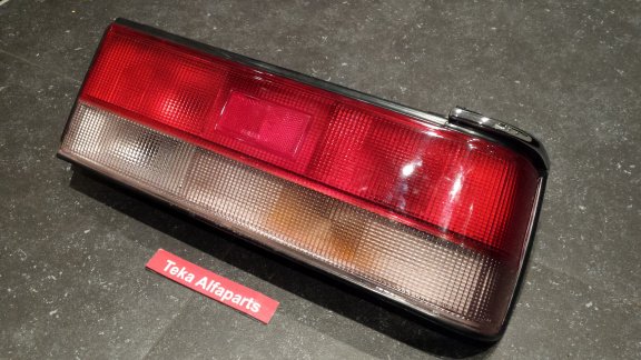 Mazda 323 BF (87-89) Achterlicht FJC FM1243 Rechts NOS - 1