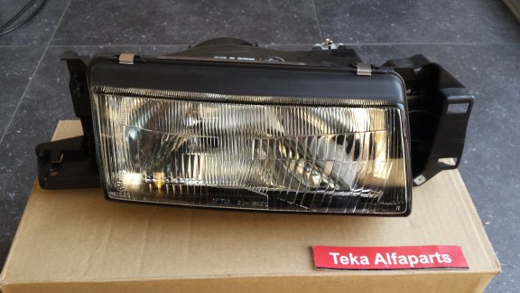 Mazda 323 BG Series 1 (89-91) Koplamp TYC 20-1612L Rechts NOS - 0